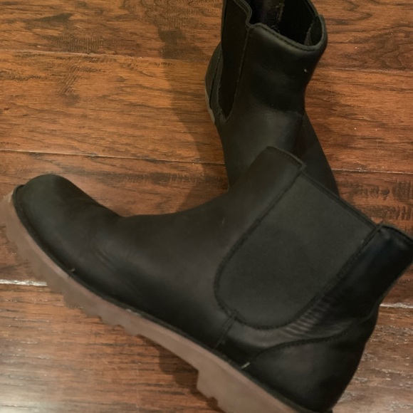 UGG low-cut boots - Picture 3 of 8